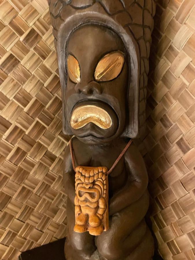 The Kondo Tiki Тампа Экстерьер фото